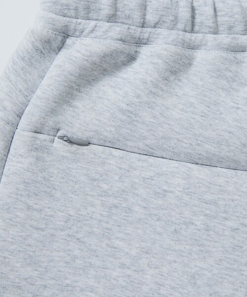 FREAK'S STORE(フリークスストア)の「限定展開 コンフォータブル テックスウェット スリムフィット ジョガーパンツ/スウェットパンツ(スウェットパンツ・メンズ・ブラック/ヘザーグレー・LARGE/MEDIUM/SMALL)」の14枚目の写真