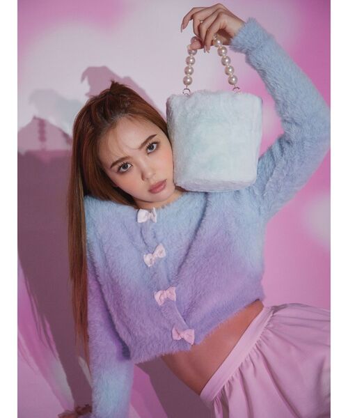 CALNAMUR（カルナムール）の「ハンドルパールエコファーバック（ハンドバッグ・レディース・ライトブルー/アイボリー・FREE）」の4枚目の写真