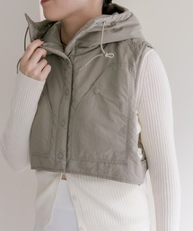 BURLAP OUTFITTER（バーラップアウトフィッター）の「【BURLAP OUTFITTER(バーラップアウトフィッター)】23AWフード付きベスト（ベスト）」