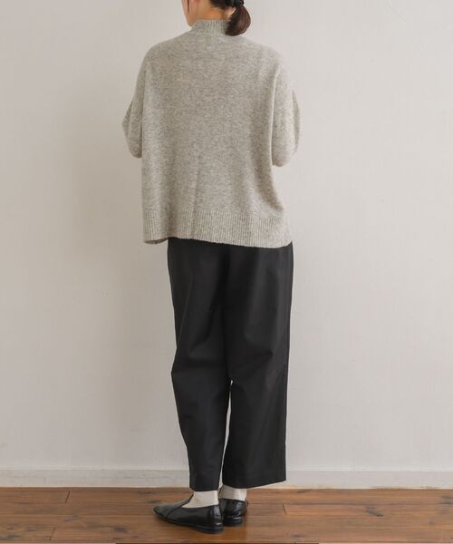 Kari & lili（カウリアンドリィリィ）の「woolmix highneck top（ニット/セーター・レディース・ピンク/ブラック/ライトグレー・FREE）」の15枚目の写真