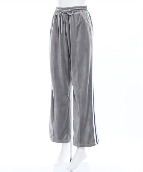 clear（クリア）の「ベロアワイドトラックパンツ[低身長用サイズ有]（その他パンツ・レディース・ブラック/ピンク/グレー/カーキ・F/XS）」の5枚目の写真