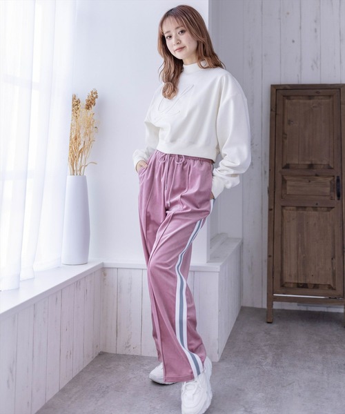 clear（クリア）の「ベロアワイドトラックパンツ[低身長用サイズ有]（その他パンツ・レディース・ブラック/ピンク/グレー/カーキ・F/XS）」の17枚目の写真