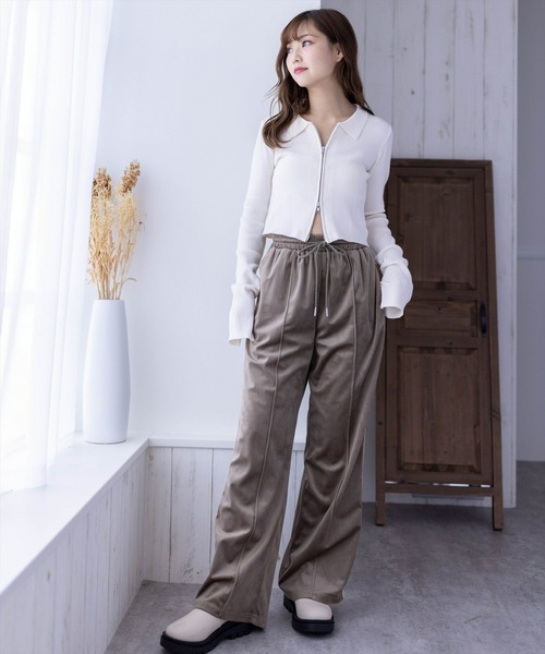 clear（クリア）の「ベロアワイドトラックパンツ[低身長用サイズ有]（その他パンツ・レディース・ブラック/ピンク/グレー/カーキ・F/XS）」の18枚目の写真