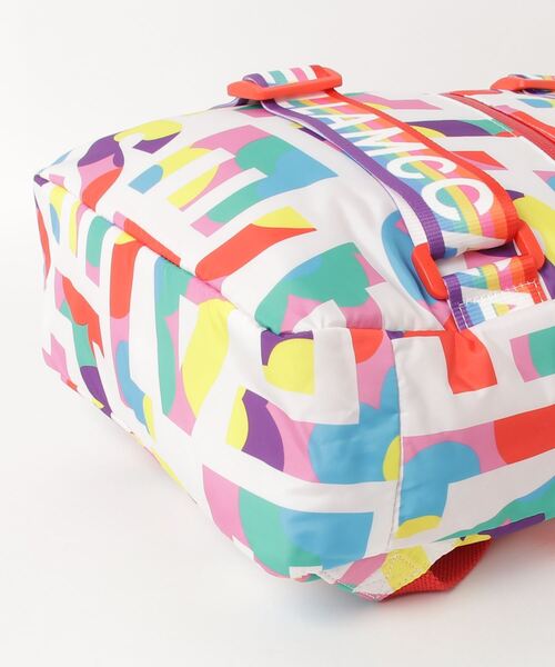 STELLA McCARTNEY（ステラマッカートニー）の「STELLA McCARTNEY (ステラマッカートニー) Junior 総柄バックパック リュック（バックパック/リュック・キッズ・ホワイト・ONE SIZE）」の2枚目の写真