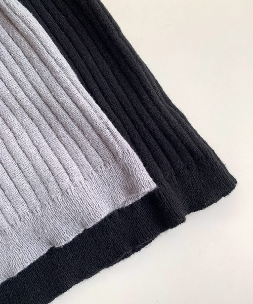 Q（キュー）の「Vネックニットロングワンピース（ワンピース・レディース・ライトグレー/ブラック・MEDIUM）」の10枚目の写真