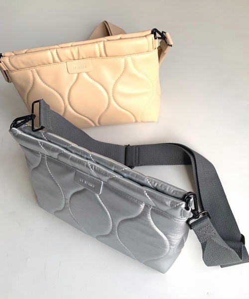 Casselini（キャセリーニ）の「キルティングクラッチ（クラッチバッグ・レディース・ベージュ/シルバー・ONE SIZE）」の4枚目の写真