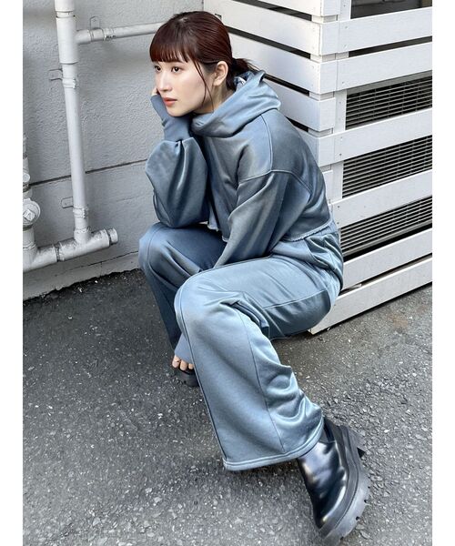 MURUA(ムルーア)の「シャイニーカットワイドパンツ(その他パンツ・レディース・ブルー/モカ・FREE)」の11枚目の写真