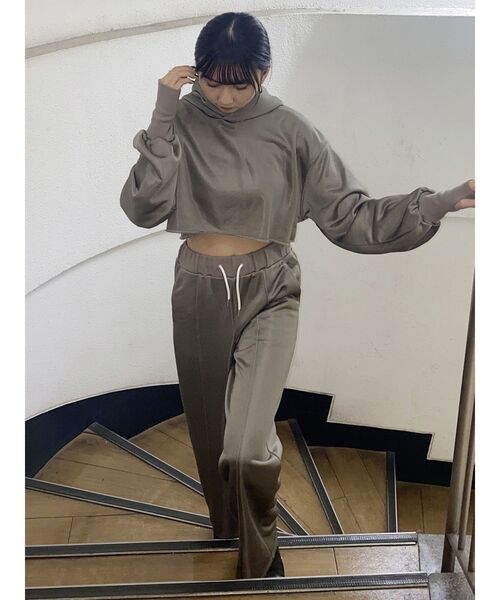 MURUA(ムルーア)の「シャイニーカットワイドパンツ(その他パンツ・レディース・ブルー/モカ・FREE)」の13枚目の写真