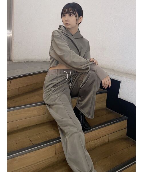 MURUA(ムルーア)の「シャイニーカットワイドパンツ(その他パンツ・レディース・ブルー/モカ・FREE)」の16枚目の写真