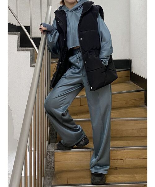 MURUA(ムルーア)の「シャイニーカットワイドパンツ(その他パンツ・レディース・ブルー/モカ・FREE)」の17枚目の写真