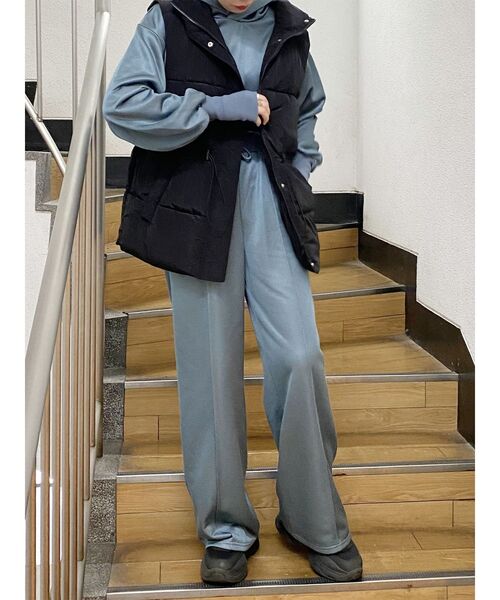 MURUA(ムルーア)の「シャイニーカットワイドパンツ(その他パンツ・レディース・ブルー/モカ・FREE)」の19枚目の写真