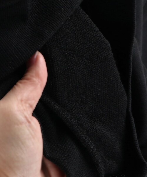 BRANSHES（ブランシェス）の「ビッグ衿トレーナー（スウェット・キッズ・ブラック/オフホワイト・140/150/90/100/110/120/130）」の13枚目の写真