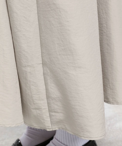 GLOBAL WORK Smile Seed Store（グローバルワーク スマイルシードストア）の「サラサラキャミワンピース/989454（ワンピース・レディース・グレー系その他2/ブラック・X-LARGE/MEDIUM/SMALL/LARGE）」の4枚目の写真