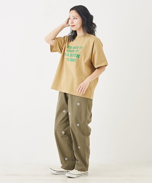 CUBE SUGAR（キューブシュガー）の「ハードウォッシュロゴプリントTシャツ（Tシャツ/カットソー・レディース・ホワイト/マルチ/ネイビー/オレンジ/ベージュ・M）」の12枚目の写真