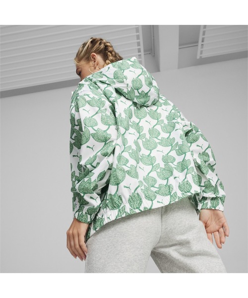 PUMA(プーマ)の「PUMA プーマ ウィメンズ ブロッサム AOP ウィンドブレーカー(ブルゾン・レディース・ブラック/グリーン・SMALL/MEDIUM/LARGE/X-LARGE)」の3枚目の写真