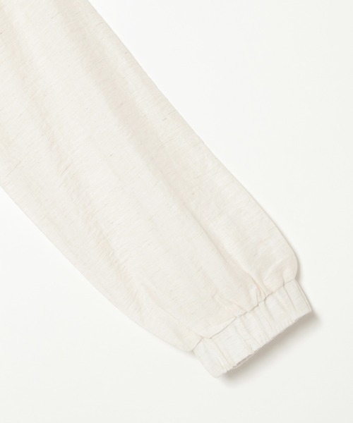 notch.（ノッチ）の「裾ドロストシャツ（シャツ/ブラウス・レディース・ネイビー/オフホワイト/チャコールグレー/ライトグレー/ナチュラル・M）」の10枚目の写真