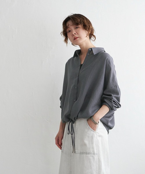 notch.（ノッチ）の「裾ドロストシャツ（シャツ/ブラウス・レディース・ネイビー/オフホワイト/チャコールグレー/ライトグレー/ナチュラル・M）」の21枚目の写真