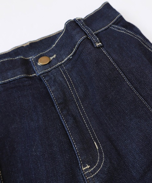 evernavy(エバーネイビー)の「ピンタックテーパードデニムパンツ(デニムパンツ・レディース・インディゴブルー/ブラック・M/L)」の15枚目の写真