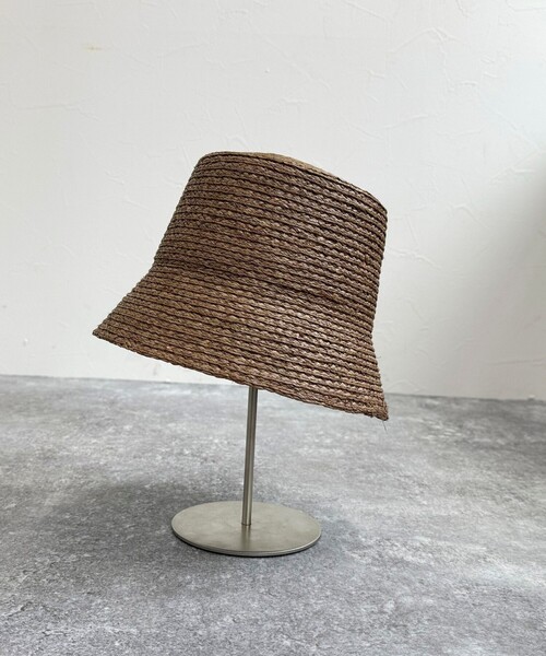 fredy emue(フレディエミュ)の「ラフィアバケットハット(ハット・レディース・ブラック/モカ・FREE)」の12枚目の写真
