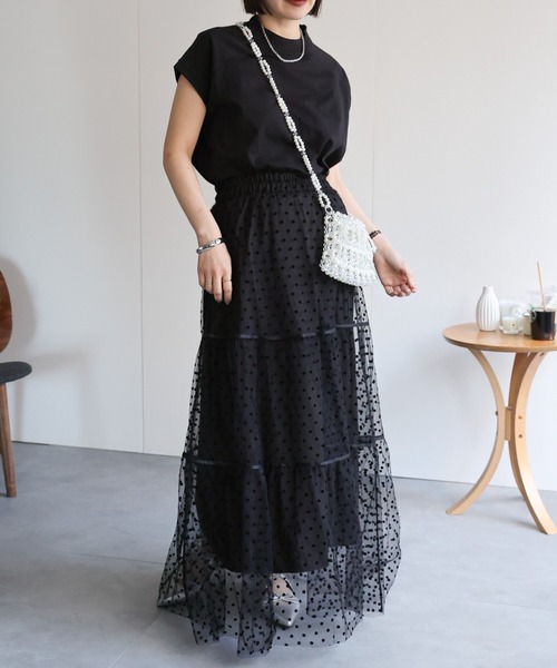 ap retro（アプレトロ）の「【USAコットン】高見え上質 / モックネックフレンチスリーブＴシャツ（Tシャツ/カットソー・レディース・ブラック/グレイッシュベージュ/チャコールグレー/ホワイト/ネイビー×ホワイト/ベージュ×ブラック・FREE/LARGE）」の20枚目の写真