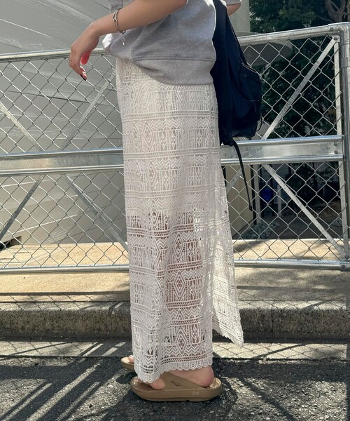 fredy emue（フレディエミュ）の「レースタイトスカート（スカート・レディース・ブラック/オフホワイト/ネイビー・38）」の10枚目の写真