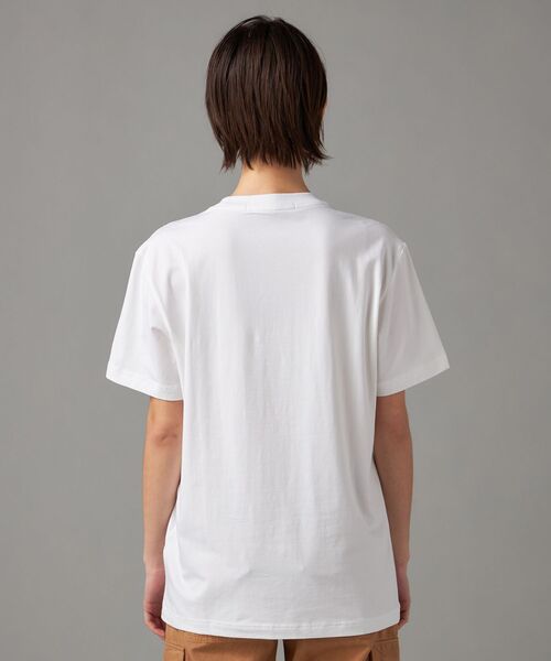 Calvin Klein(カルバン・クライン)の「インスティテュート エンボスド レギュラー Tシャツ(Tシャツ/カットソー・メンズ・ブラック/ホワイト・L/M/S/XL)」の10枚目の写真
