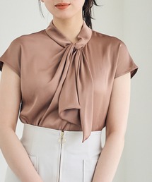 12Twelve Agenda（トゥエルブ　アジェンダ）の「ねじりボウタイフレンチスリーブブラウス（シャツ/ブラウス）」