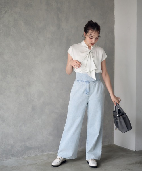 12Twelve Agenda（トゥエルブ　アジェンダ）の「ねじりボウタイフレンチスリーブブラウス（シャツ/ブラウス・レディース・ブラック/オフホワイト/ブルー/ブラウン/カーキ・M）」の8枚目の写真