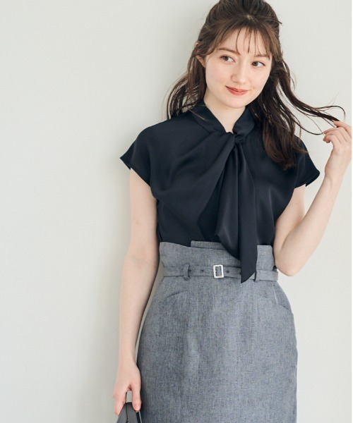 12Twelve Agenda（トゥエルブ　アジェンダ）の「ねじりボウタイフレンチスリーブブラウス（シャツ/ブラウス・レディース・ブラック/オフホワイト/ブルー/ブラウン/カーキ・M）」の20枚目の写真