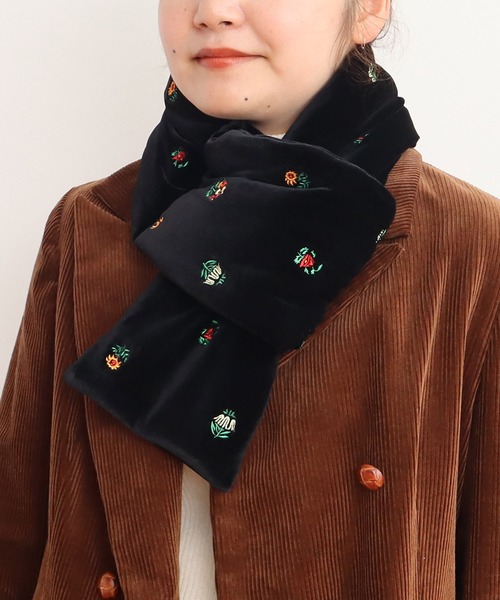 CHILD WOMAN（チャイルドウーマン）の「ベロアカラフル刺繍 マフラー（マフラー・レディース・ブラック・FREE）」の12枚目の写真