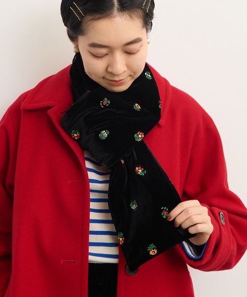 CHILD WOMAN（チャイルドウーマン）の「ベロアカラフル刺繍 マフラー（マフラー・レディース・ブラック・FREE）」の13枚目の写真
