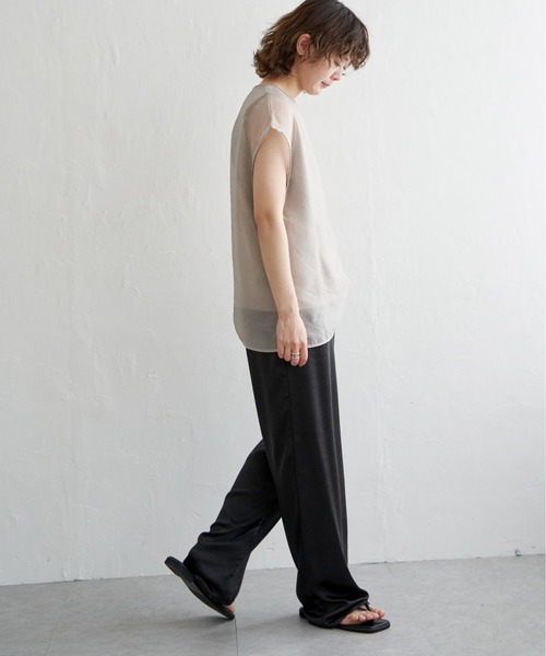 notch.（ノッチ）の「オーガンジーフレンチスリーブＴ（Tシャツ/カットソー・レディース・オフホワイト/ブラック/ベージュ/ブラウン/クリアグリーン・M）」の17枚目の写真