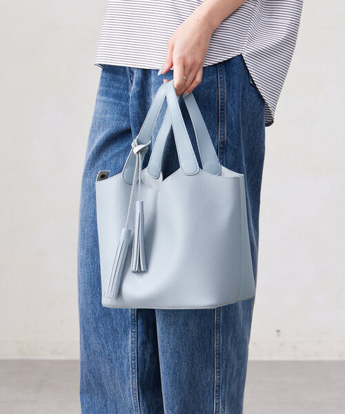 Chez toi(シェトワ)の「タッセル付バケツ型トートBAG(トートバッグ・レディース・アイボリー/ブラック/ブルー・FREE)」の17枚目の写真