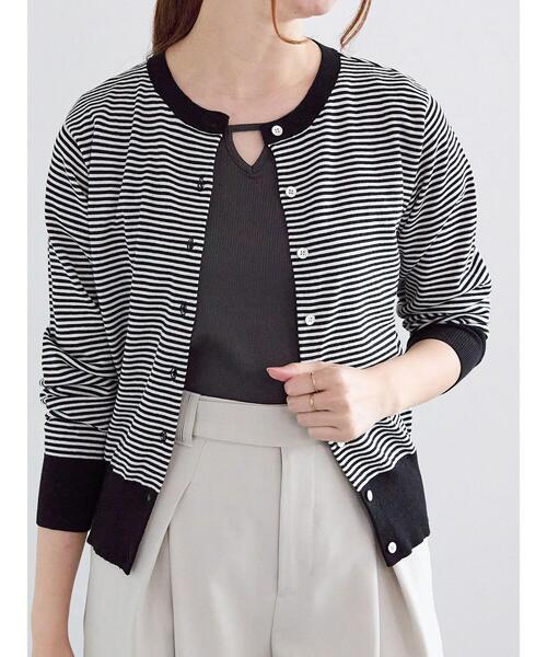 Te chichi（テチチ）の「14G強撚綿メタル釦クルーカーデ（カーディガン/ボレロ・レディース・ゴールド/ホワイト/レッド/ブラック/シルバー・F）」の2枚目の写真