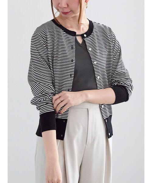 Te chichi（テチチ）の「14G強撚綿メタル釦クルーカーデ（カーディガン/ボレロ・レディース・ゴールド/ホワイト/レッド/ブラック/シルバー・F）」の12枚目の写真