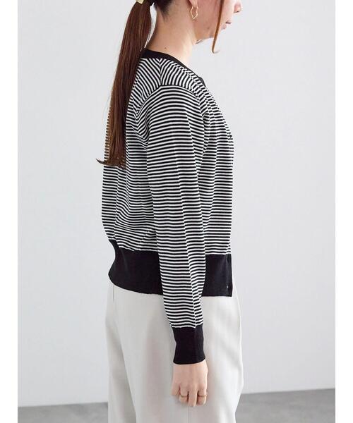 Te chichi（テチチ）の「14G強撚綿メタル釦クルーカーデ（カーディガン/ボレロ・レディース・ゴールド/ホワイト/レッド/ブラック/シルバー・F）」の13枚目の写真