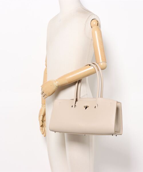 フルラ ジェネシー トートバッグ FURLA（フルラ）の「FURLA GENESI L TOTE E/W（トートバッグ