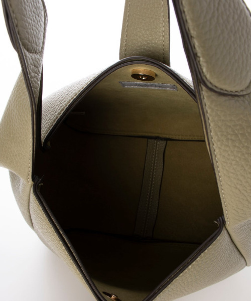 cache cache(カシュ カシュ)の「カシュカシュ cachecache / ベルト金具ポイントワンショルダー(ハンドバッグ・レディース・グリーン/ホワイト系その他/ブラック・FREE)」の17枚目の写真