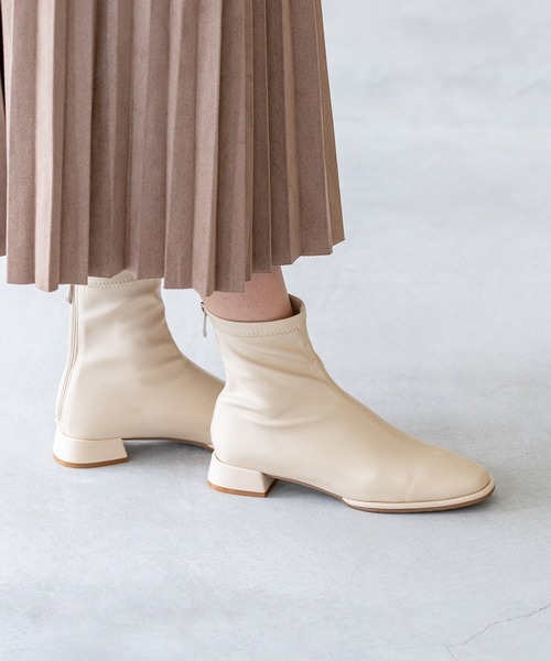 welleg（ウェレッグ）の「【 極やわ 】 晴雨兼用 ストレッチショートブーツ（ブーツ・レディース・シルバー/ブラック/アイボリー/ダークブラウン・SS/S/M/L/LL/3L）」の20枚目の写真