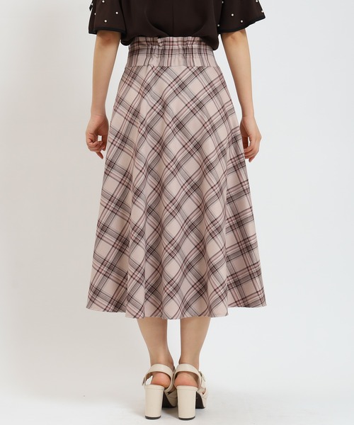 ASTORIA ODIER（アストリアオディール）の「ウエストヨークチェックサーキュラースカート（スカート・レディース・ブラウン/ベージュ・SMALL/MEDIUM）」の14枚目の写真