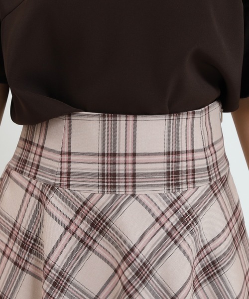 ASTORIA ODIER（アストリアオディール）の「ウエストヨークチェックサーキュラースカート（スカート・レディース・ブラウン/ベージュ・SMALL/MEDIUM）」の13枚目の写真