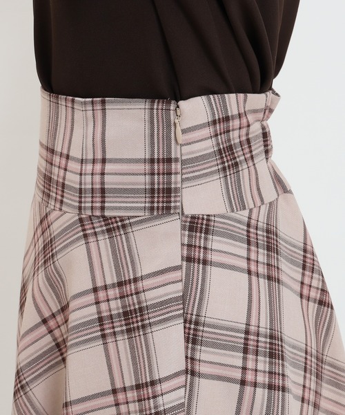 ASTORIA ODIER（アストリアオディール）の「ウエストヨークチェックサーキュラースカート（スカート・レディース・ブラウン/ベージュ・SMALL/MEDIUM）」の12枚目の写真
