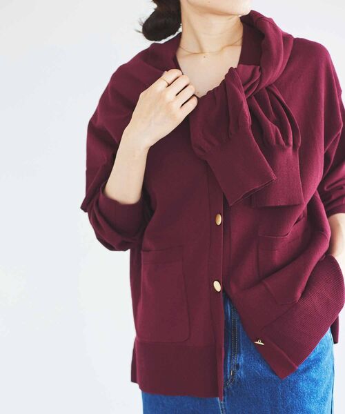 le.coeur blanc（ルクールブラン）の「メタルボタンワイドVカーデ（カーディガン/ボレロ・レディース・ボルドー/ブラック/サンドベージュ・38）」の3枚目の写真