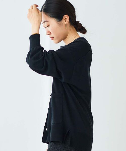 le.coeur blanc（ルクールブラン）の「メタルボタンワイドVカーデ（カーディガン/ボレロ・レディース・ボルドー/ブラック/サンドベージュ・38）」の7枚目の写真