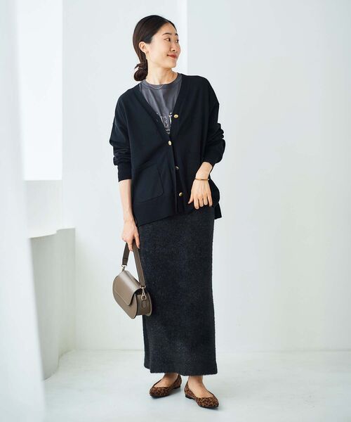 le.coeur blanc（ルクールブラン）の「メタルボタンワイドVカーデ（カーディガン/ボレロ・レディース・ボルドー/ブラック/サンドベージュ・38）」の10枚目の写真