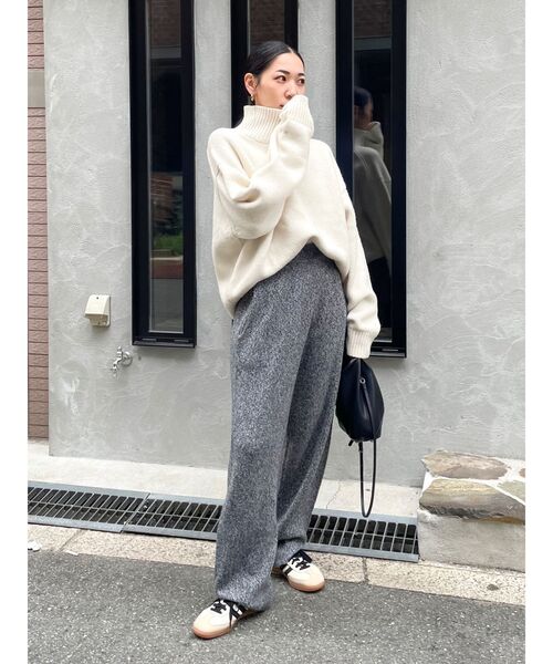 Ungrid（アングリッド）の「ハイネックボリュームカラーニット（ニット/セーター・レディース・チャコールグレー/ピンク/イエロー/アイボリー・FREE）」の9枚目の写真