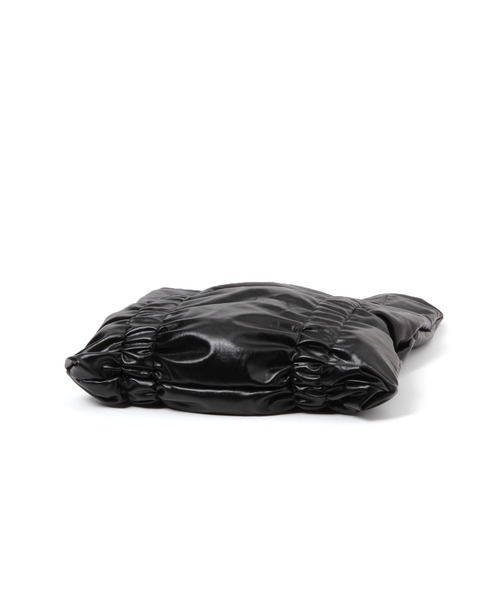 LAKOLE（ラコレ）の「メタリックギャザートートバッグ / 147016（トートバッグ・レディース・ネイビー/シルバー/ブラック・FREE）」の6枚目の写真