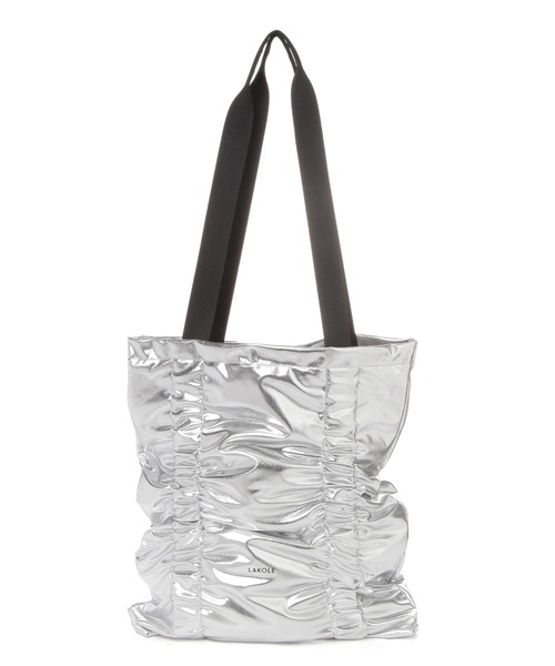 LAKOLE（ラコレ）の「メタリックギャザートートバッグ / 147016（トートバッグ・レディース・ネイビー/シルバー/ブラック・FREE）」の18枚目の写真