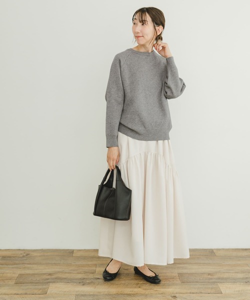 ITEMS URBANRESEARCH（アイテムズ アーバンリサーチ）の「スウェットライクニット×ティアードスカート（ワンピース・レディース・グレー/ブラウン・FREE）」の13枚目の写真