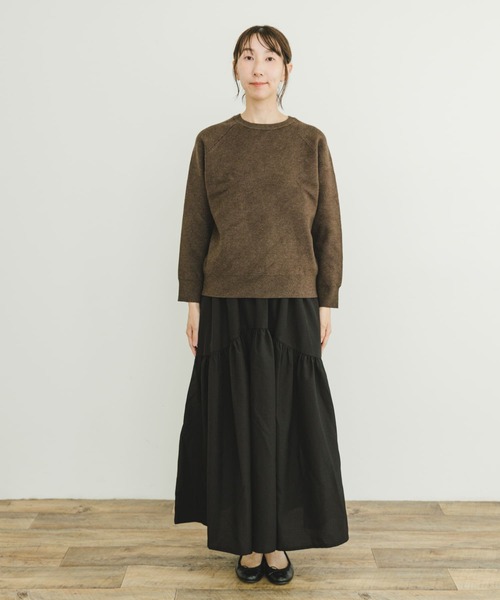 ITEMS URBANRESEARCH（アイテムズ アーバンリサーチ）の「スウェットライクニット×ティアードスカート（ワンピース・レディース・グレー/ブラウン・FREE）」の15枚目の写真